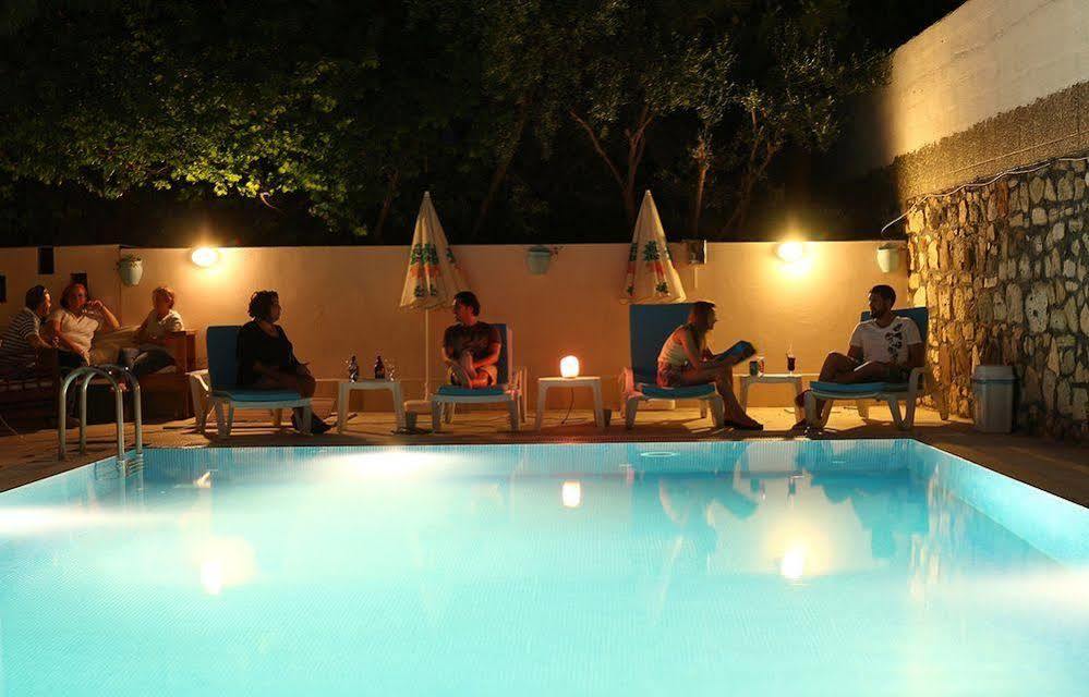 Arya Hotel Çeşme Exterior photo